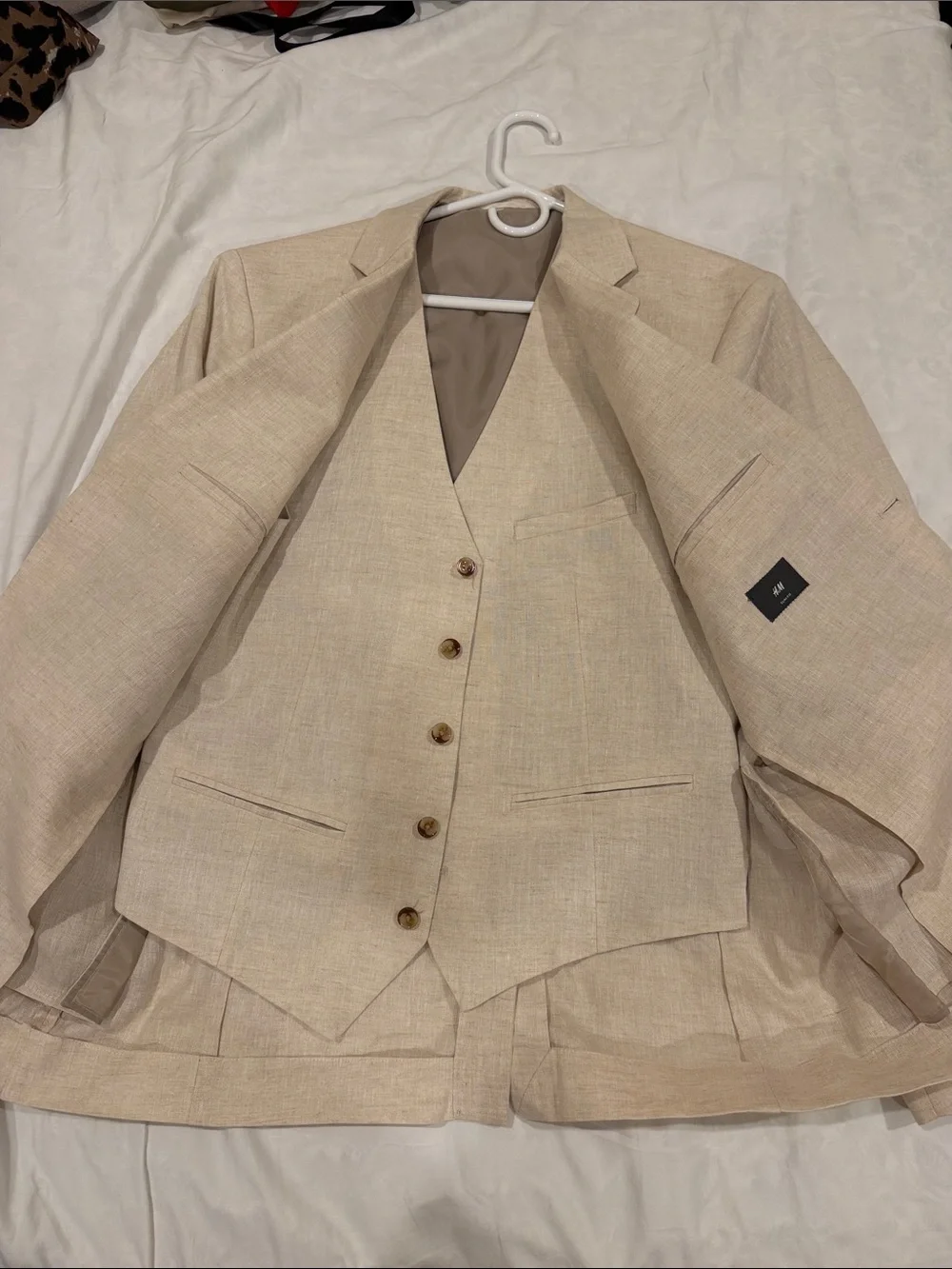 Sand 100% Linen Lightweight Two- Button Blazer & Vest H&M